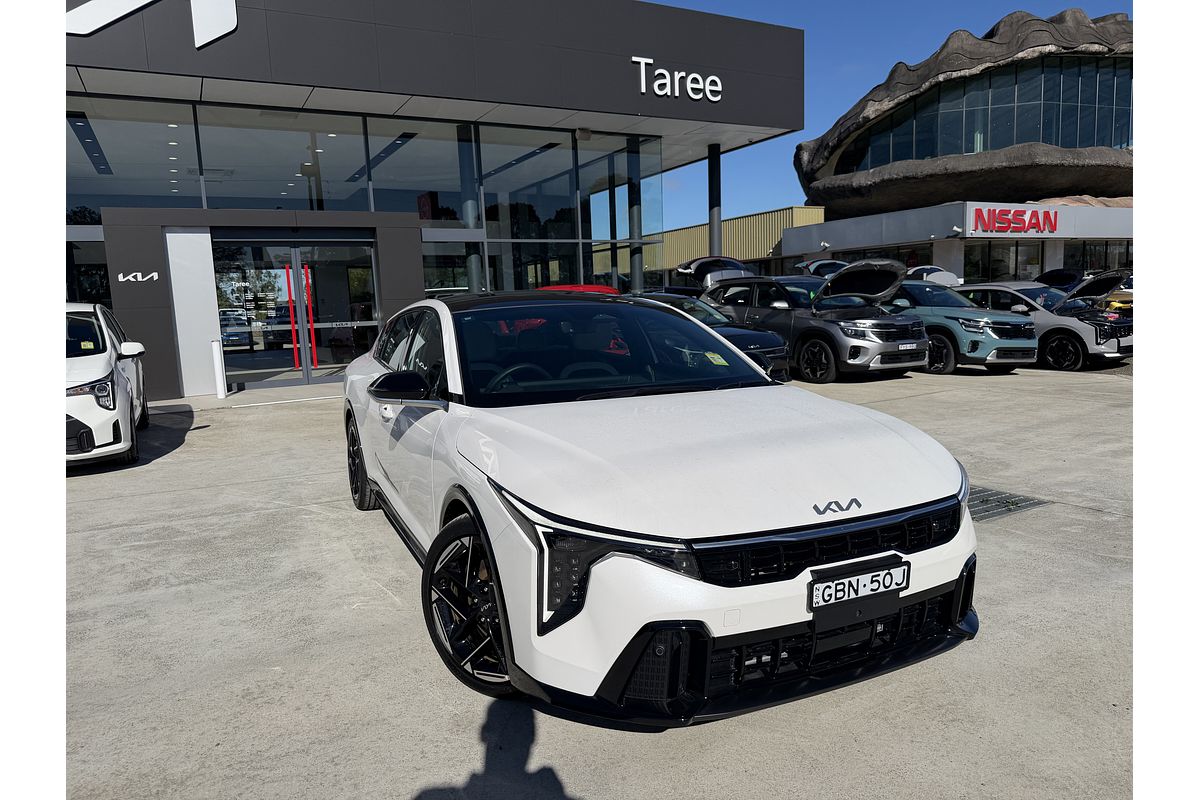 2025 Kia K4 GT-Line CL4m