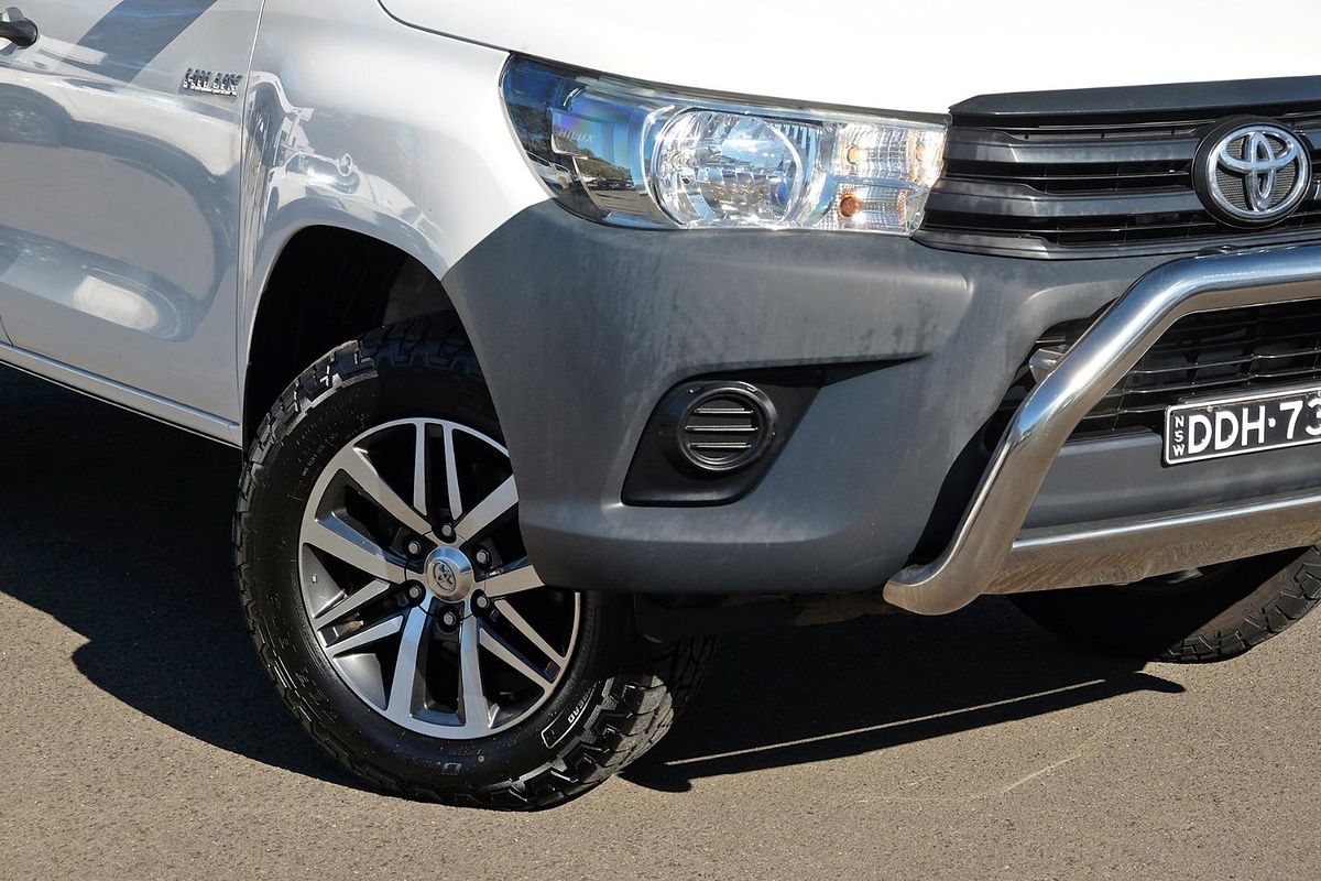 2015 Toyota Hilux Workmate GUN125R 4X4