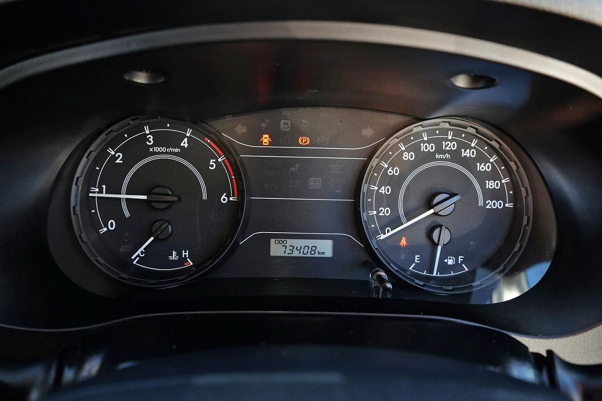 2015 Toyota Hilux Workmate GUN125R 4X4