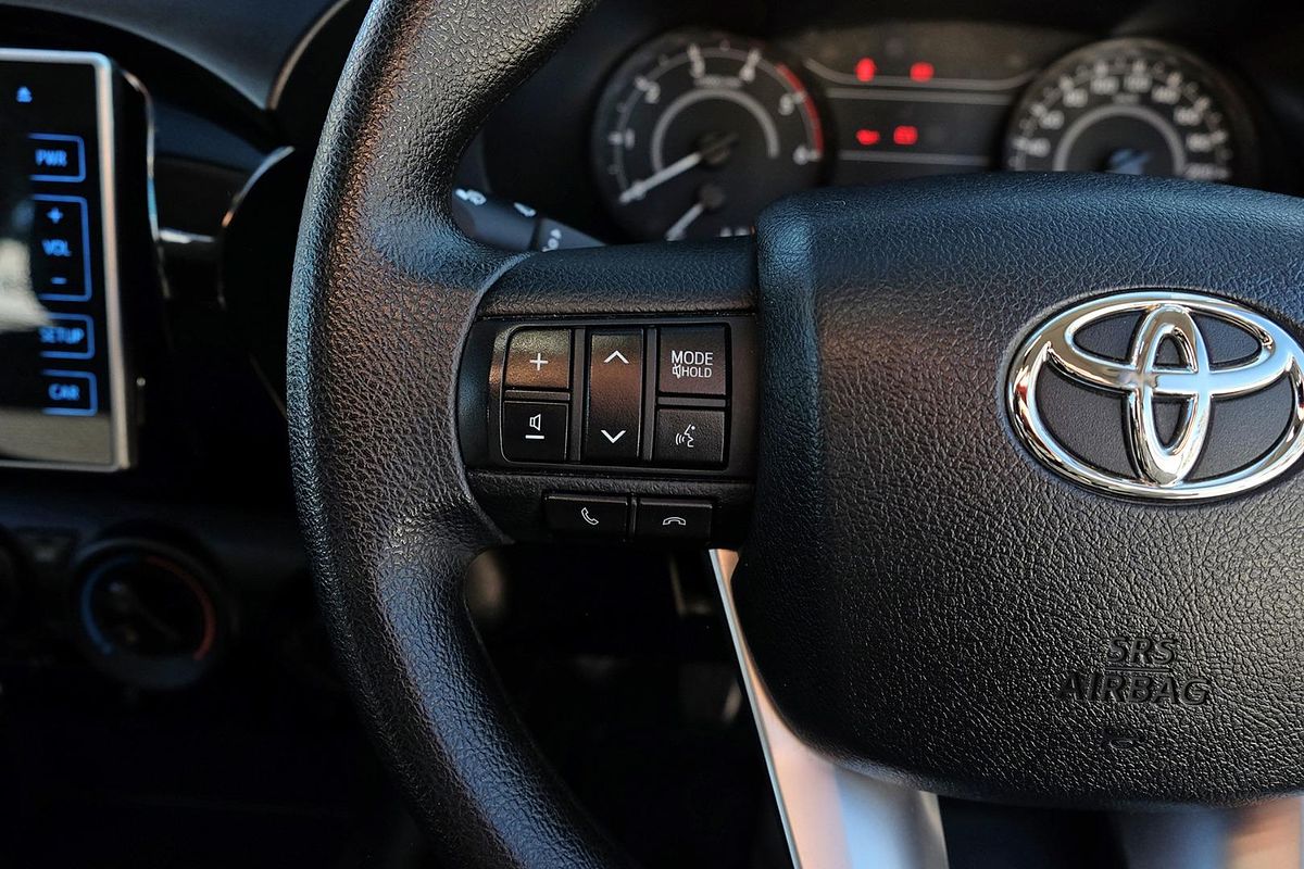 2015 Toyota Hilux Workmate GUN125R 4X4