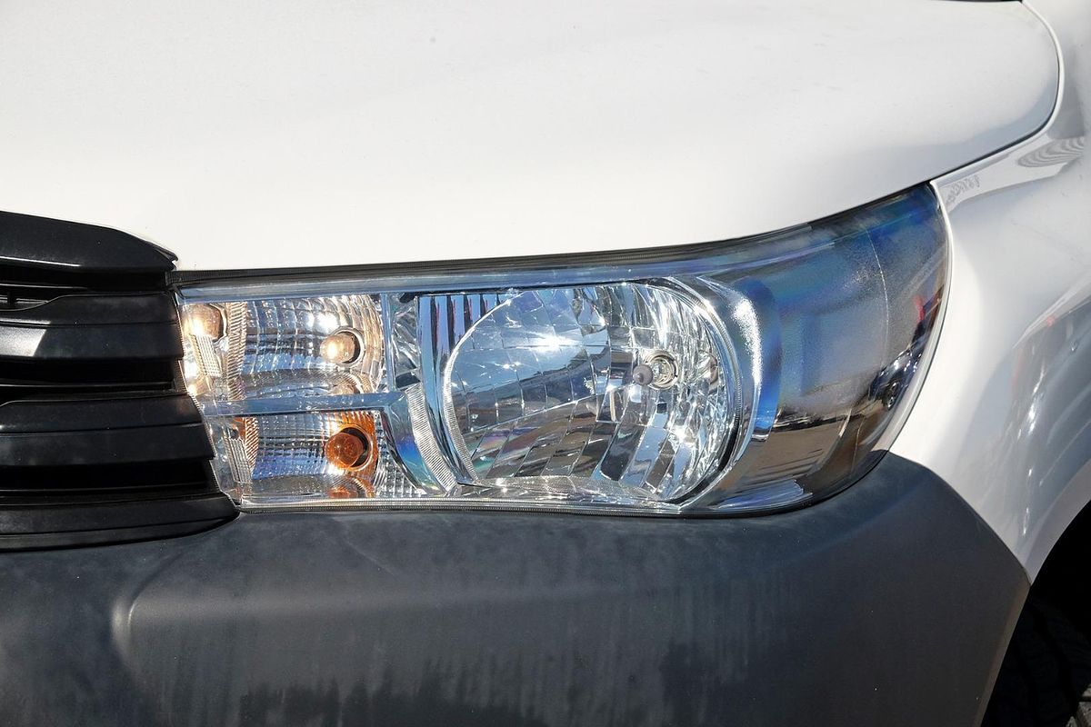 2015 Toyota Hilux Workmate GUN125R 4X4