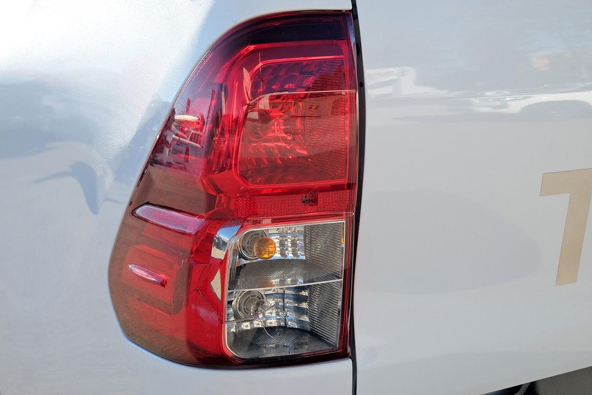 2015 Toyota Hilux Workmate GUN125R 4X4