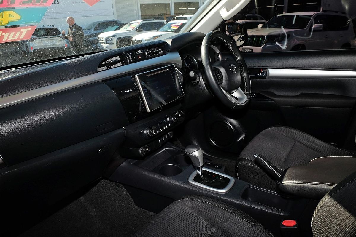 2019 Toyota Hilux SR5 GUN126R 4X4
