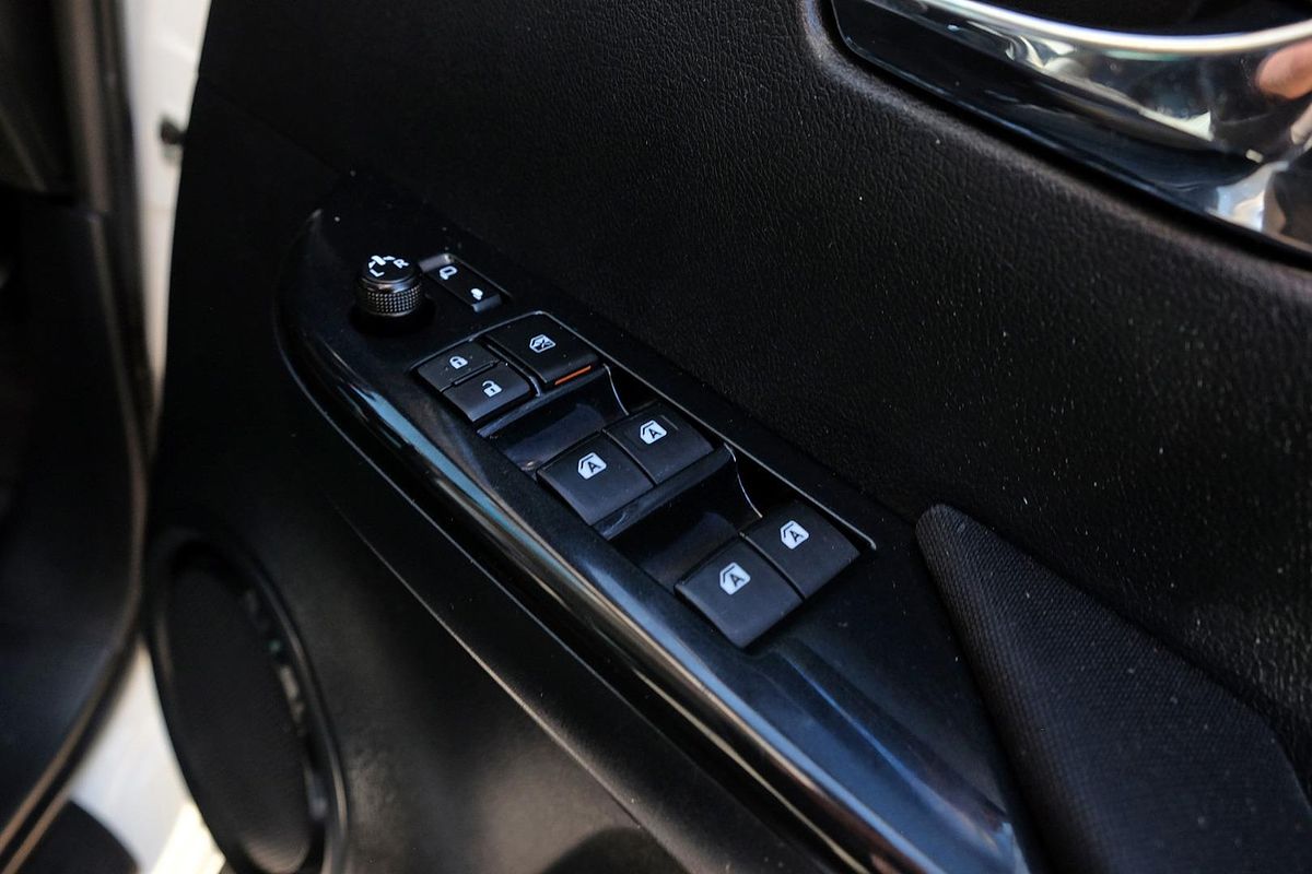 2019 Toyota Hilux SR5 GUN126R 4X4