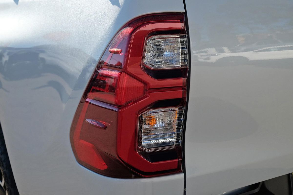 2019 Toyota Hilux SR5 GUN126R 4X4