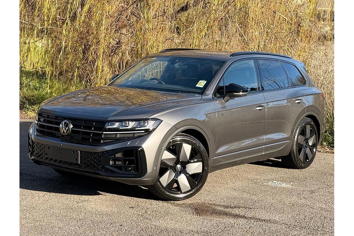 2026 Volkswagen Touareg 210TDI Wolfsburg Edition RC