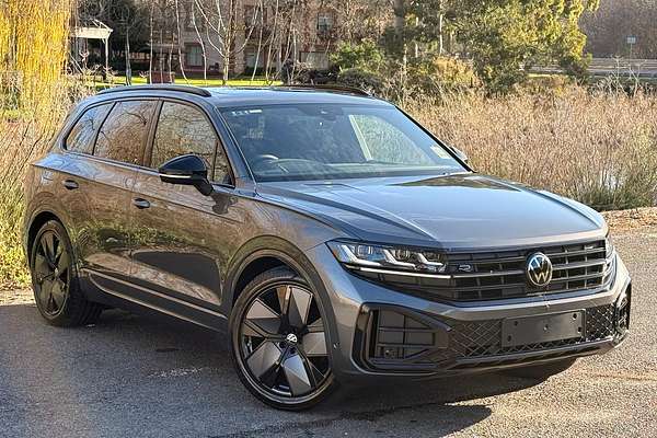2026 Volkswagen Touareg 210TDI Wolfsburg Edition RC