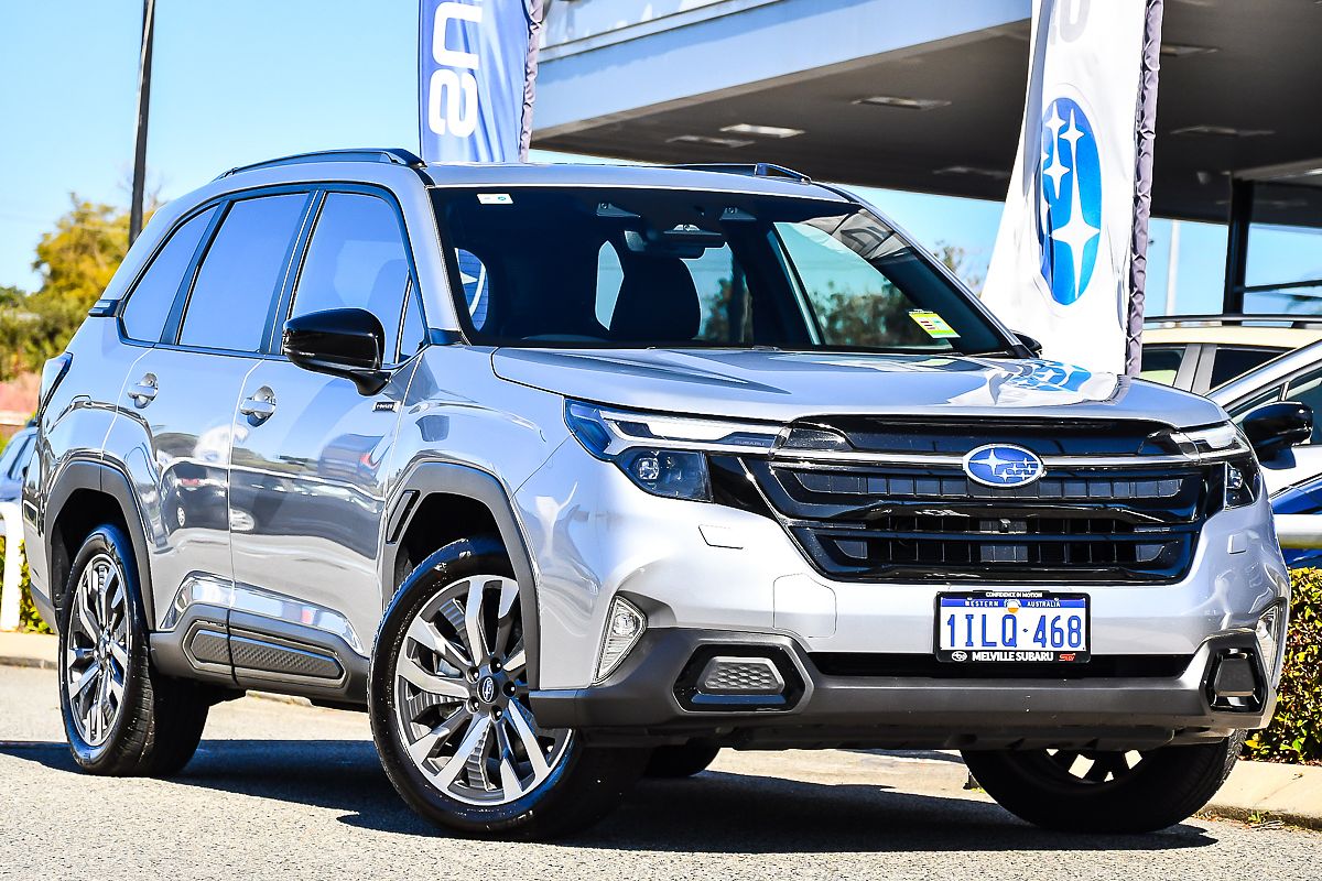2025 Subaru Forester Hybrid Touring S6