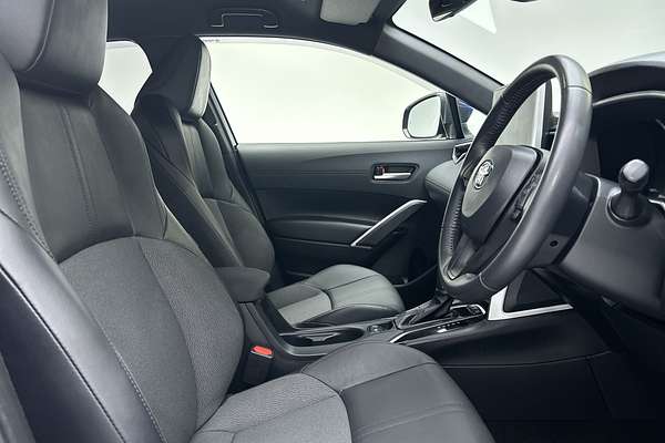 2024 Toyota Corolla Cross GXL MXGH10R thumb-12