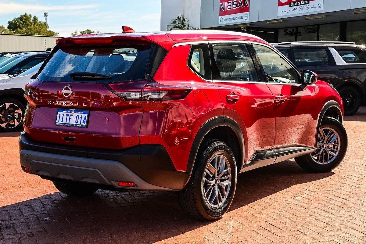 2025 Nissan X-TRAIL ST T33