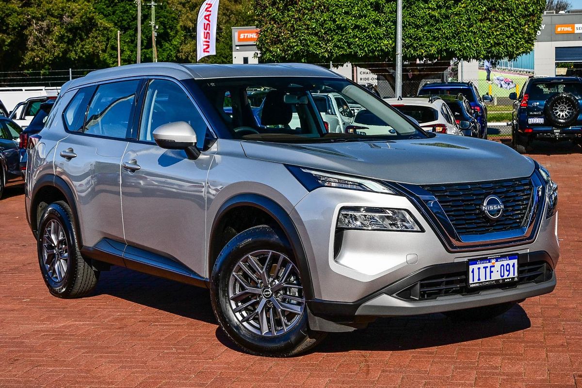2025 Nissan X-TRAIL ST T33