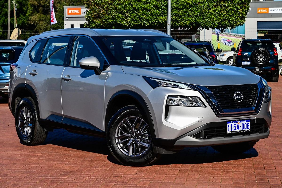 2025 Nissan X-TRAIL ST T33