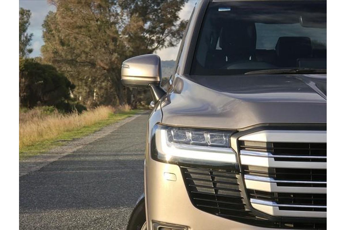 2022 Toyota Landcruiser VX FJA300R