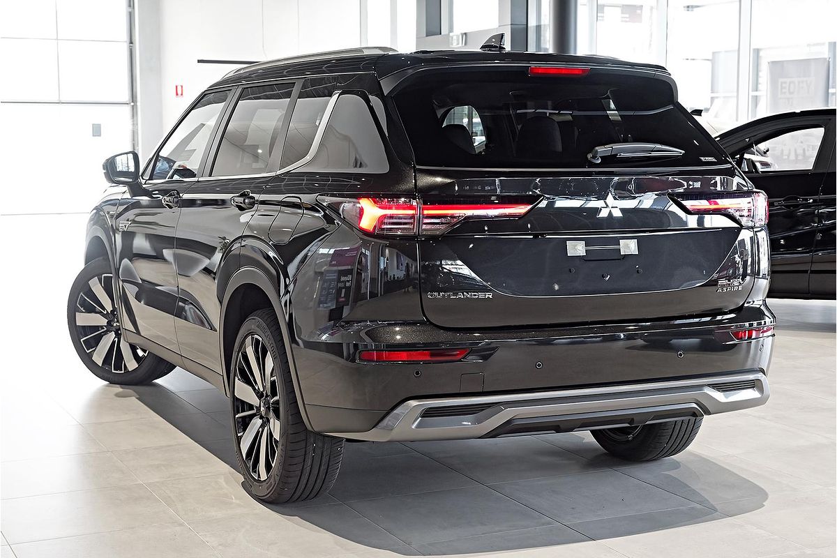 2026 Mitsubishi Outlander PHEV Aspire ZM