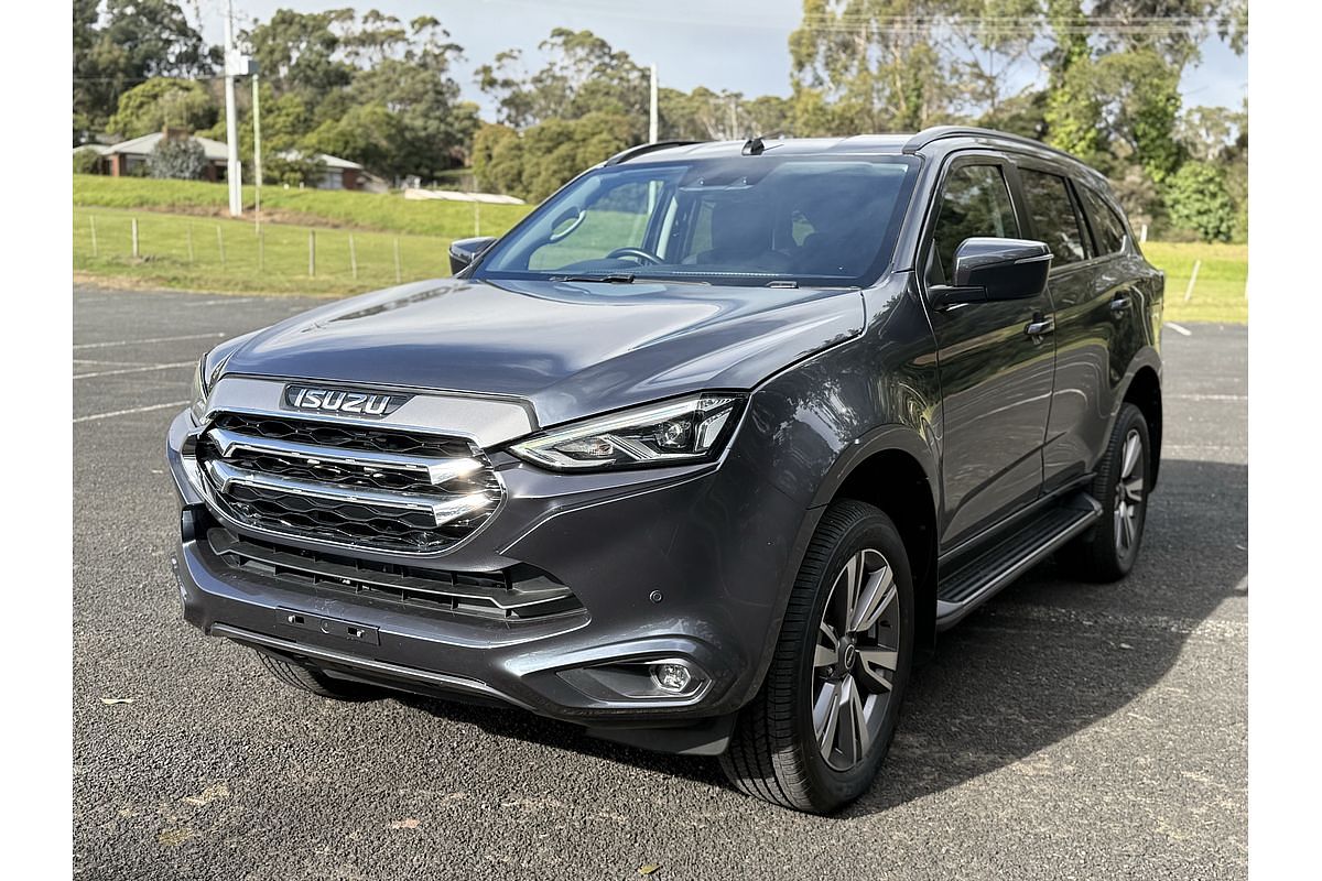 2023 Isuzu MU-X LS-T