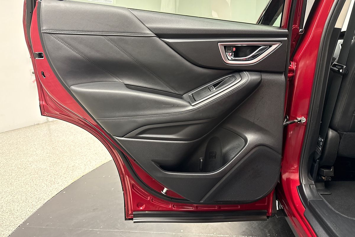 2019 Subaru Forester 2.5i-S S5