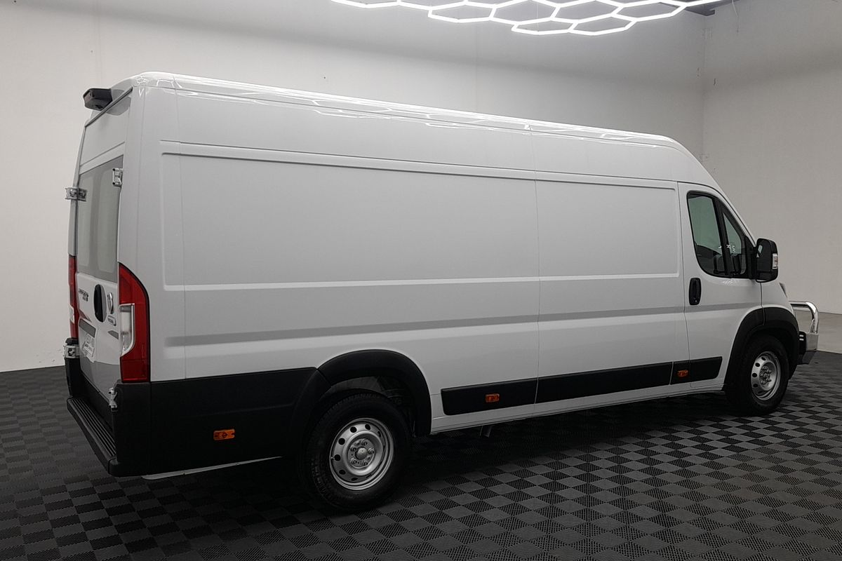 2022 Fiat Ducato Series 8 ELWB Mid Roof
