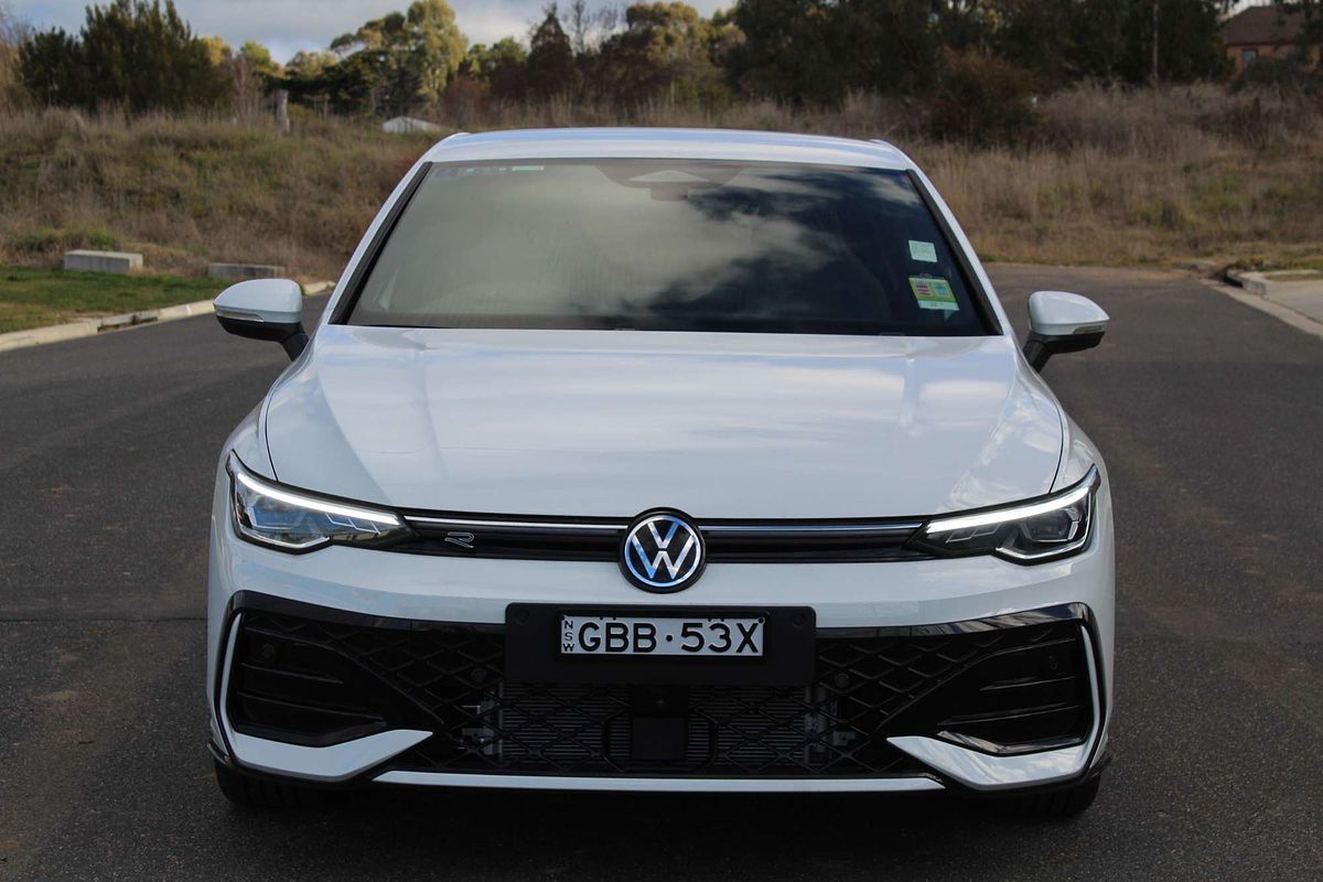 2025 Volkswagen Golf 110TSI R-Line 8.5