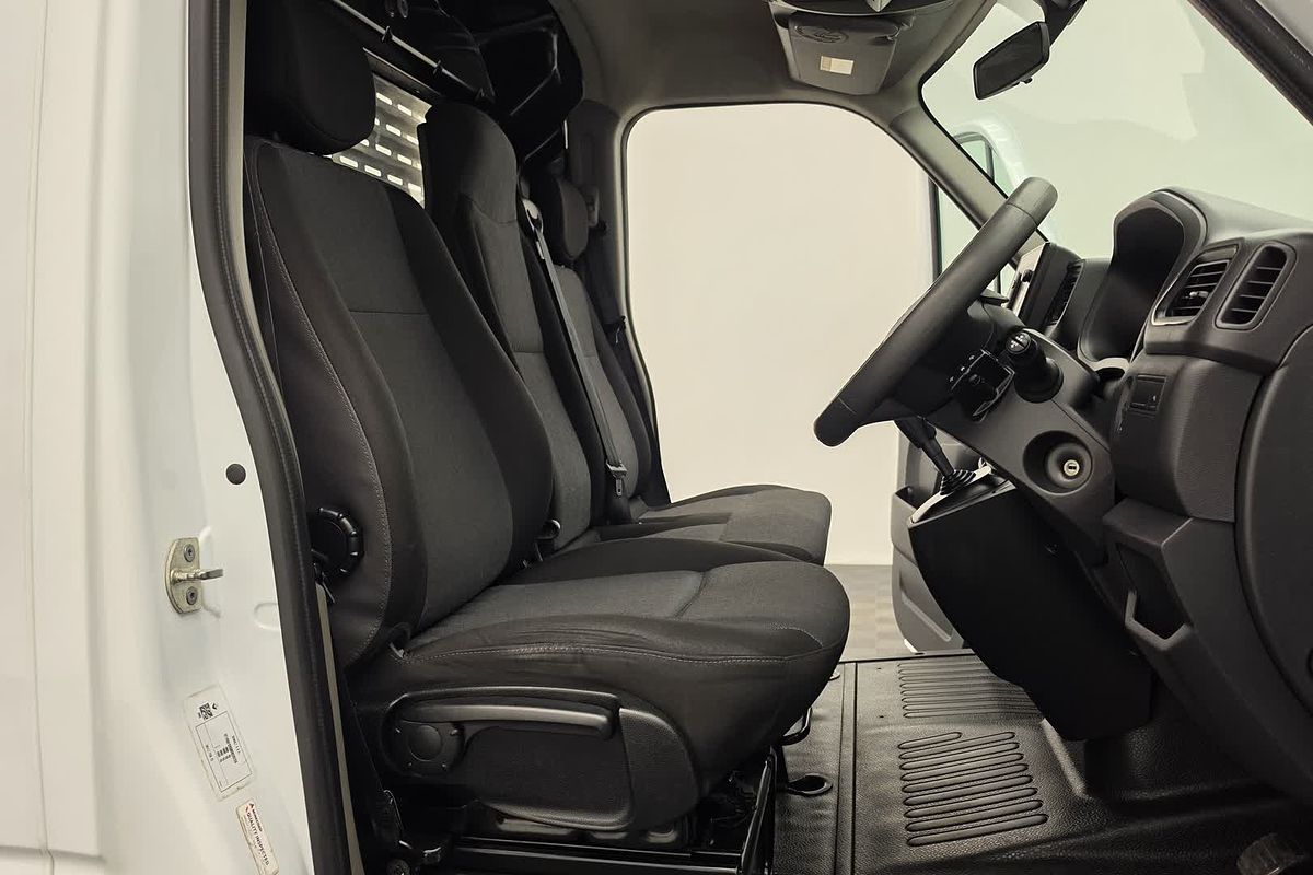 2022 Renault Master Pro 110kW X62 Phase 2 LWB Mid Roof