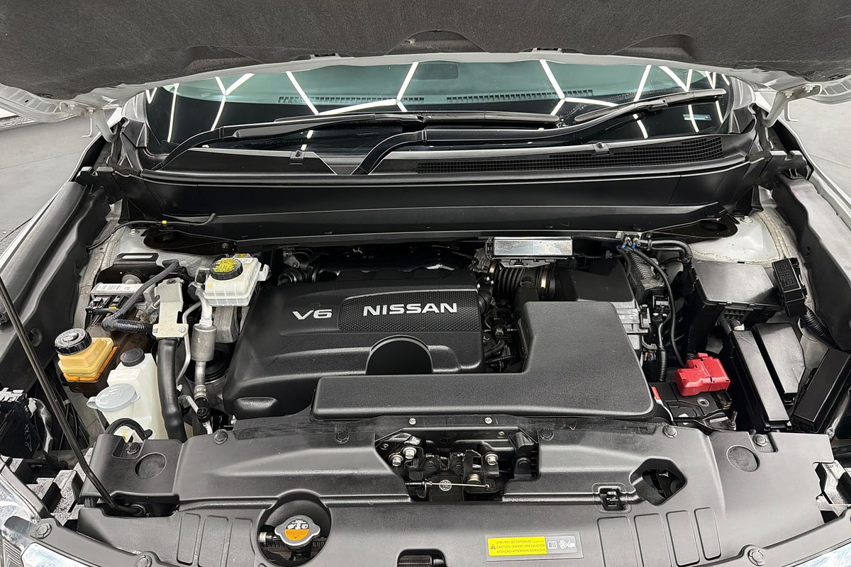 2017 Nissan Pathfinder ST R52 Series II