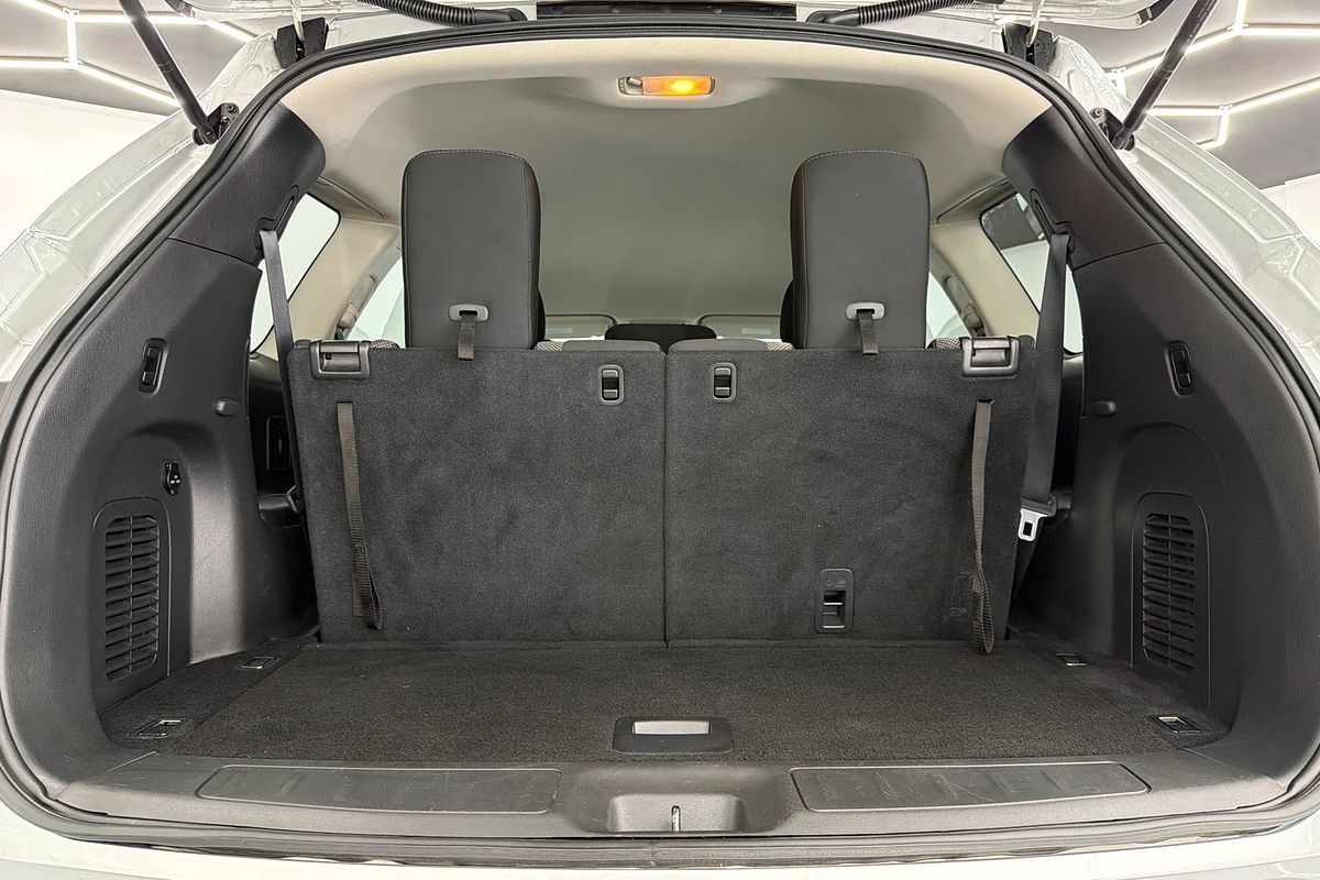 2017 Nissan Pathfinder ST R52 Series II