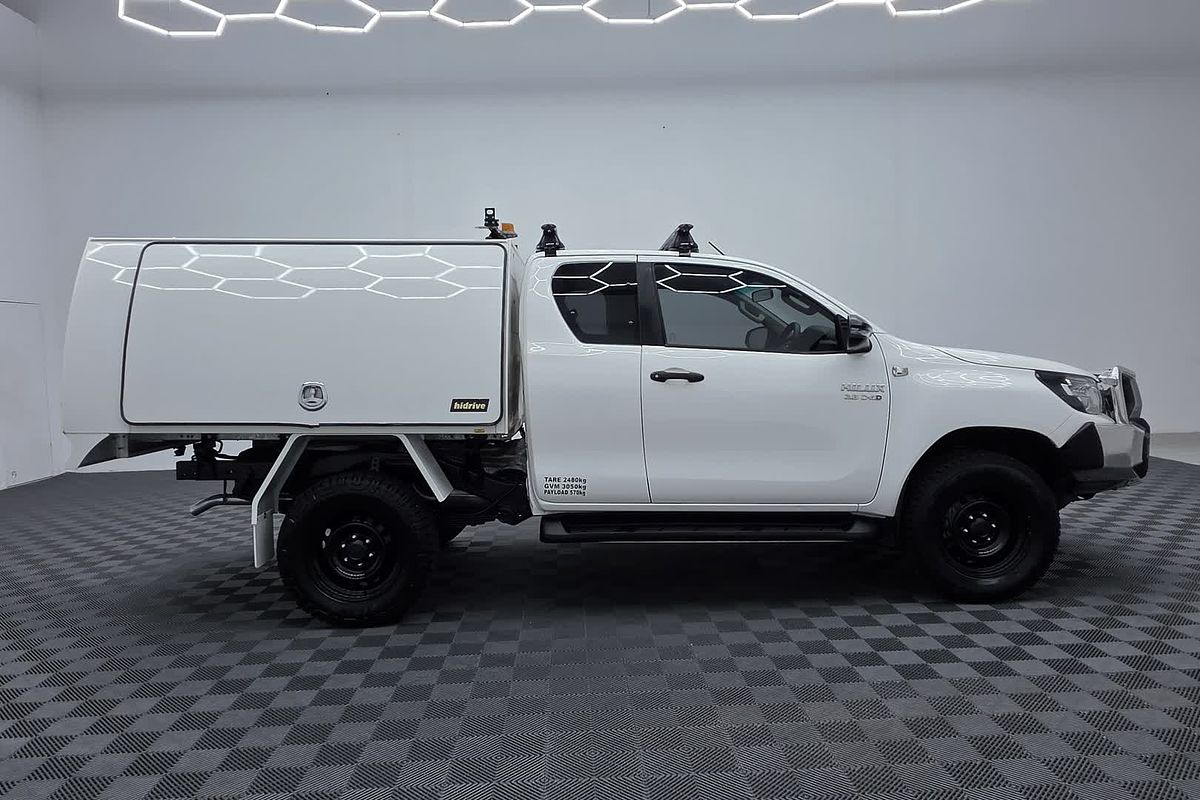 2019 Toyota Hilux SR GUN126R 4X4