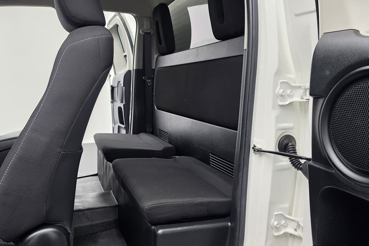 2019 Toyota Hilux SR GUN126R 4X4