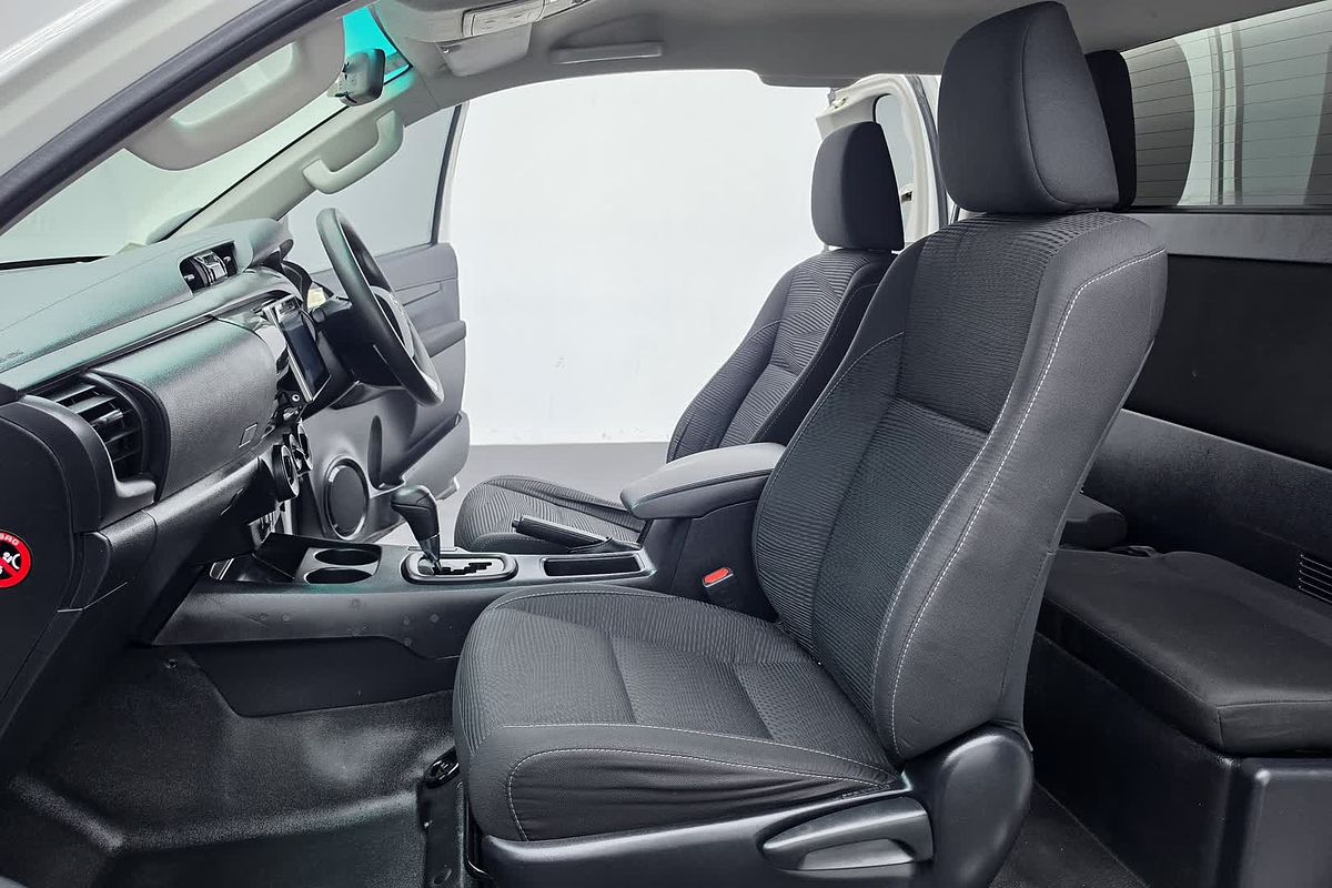 2019 Toyota Hilux SR GUN126R 4X4
