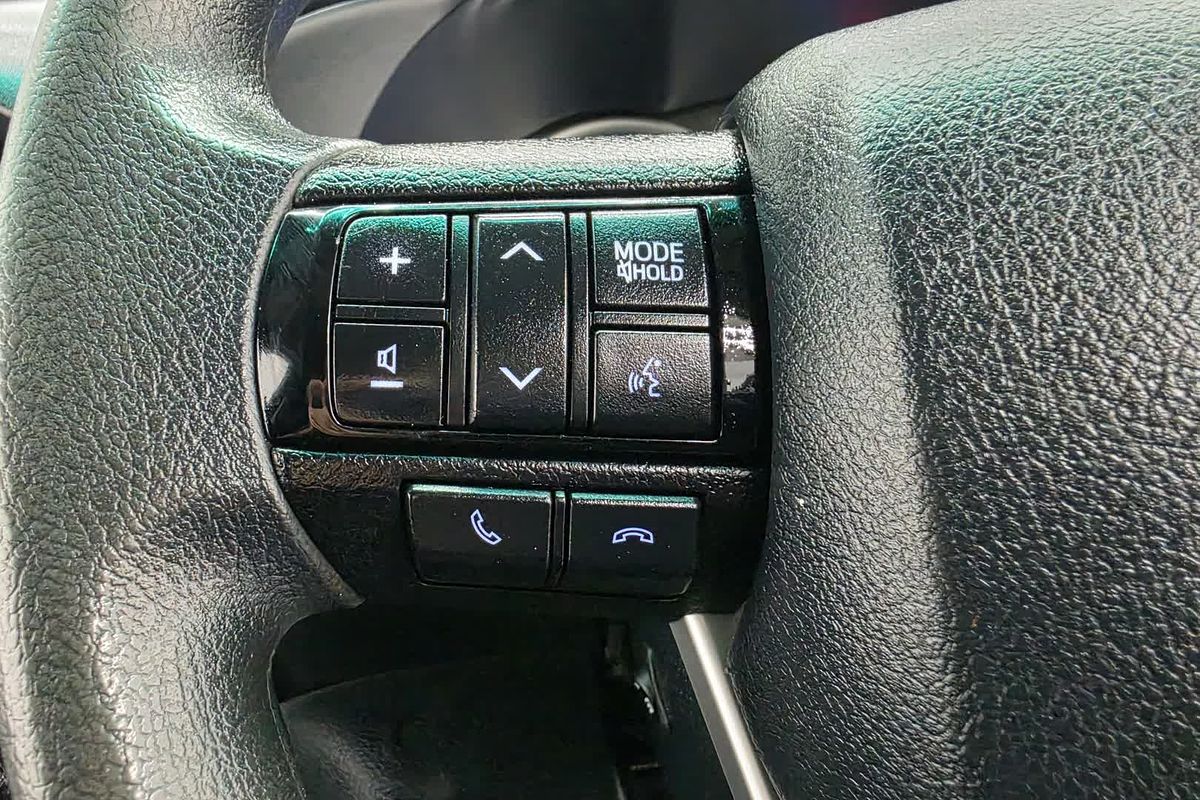 2019 Toyota Hilux SR GUN126R 4X4
