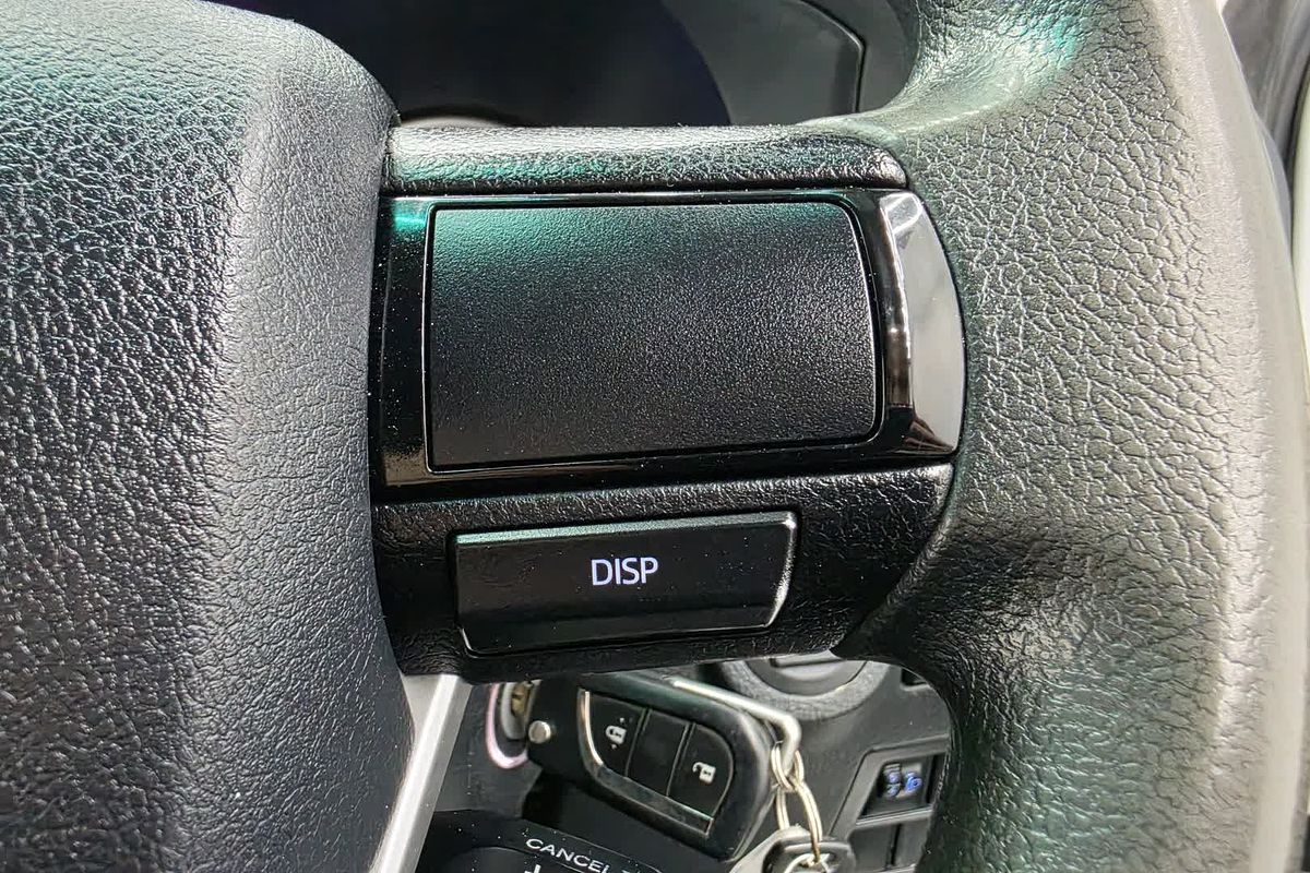 2019 Toyota Hilux SR GUN126R 4X4