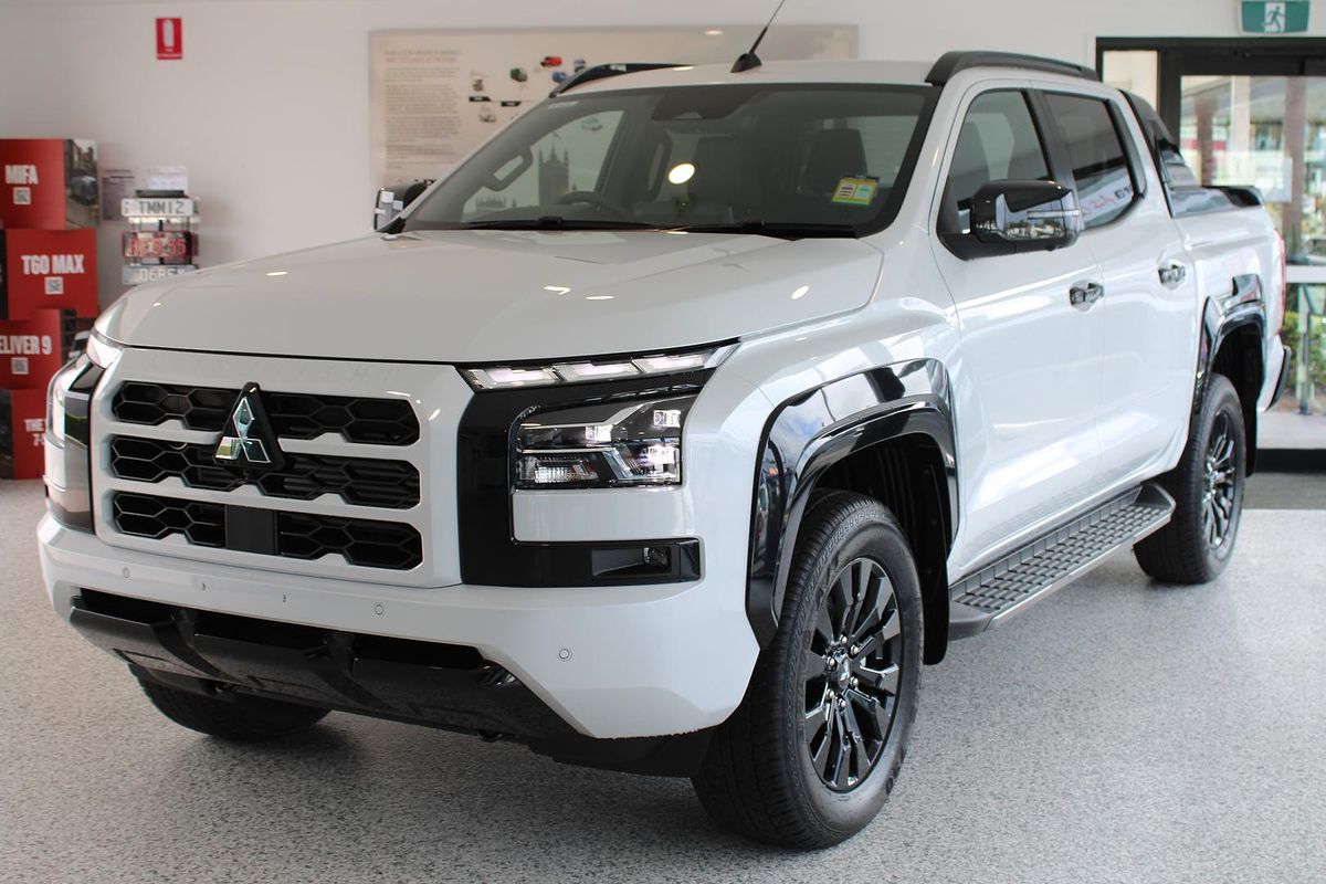 2026 Mitsubishi Triton GSR MV 4X4