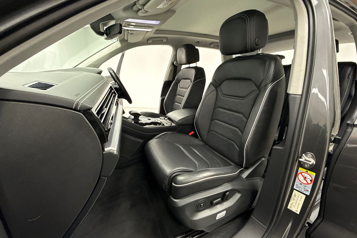 2019 Volkswagen Touareg 190TDI Launch Edition CR