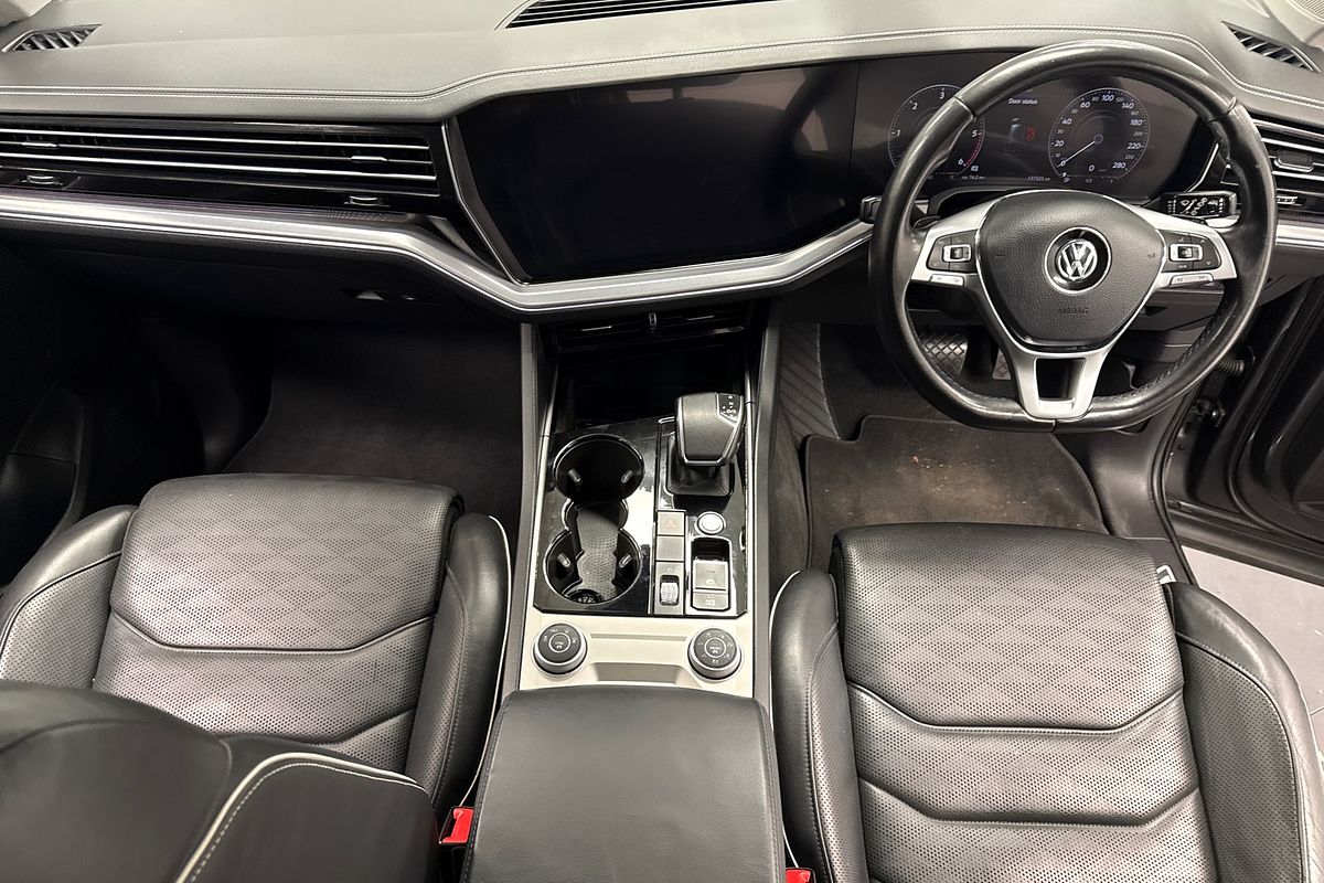 2019 Volkswagen Touareg 190TDI Launch Edition CR