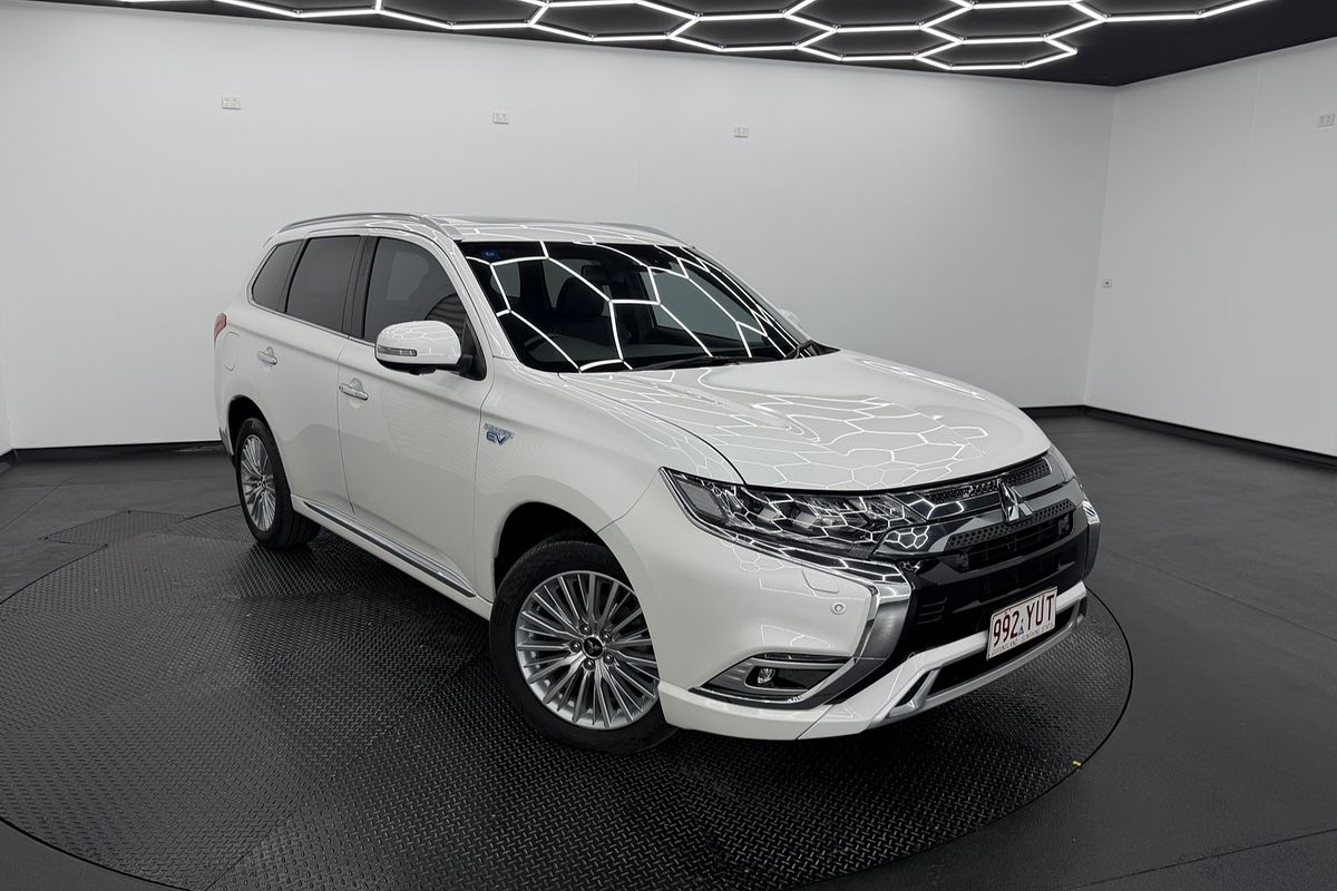 2018 Mitsubishi Outlander PHEV Exceed ZL