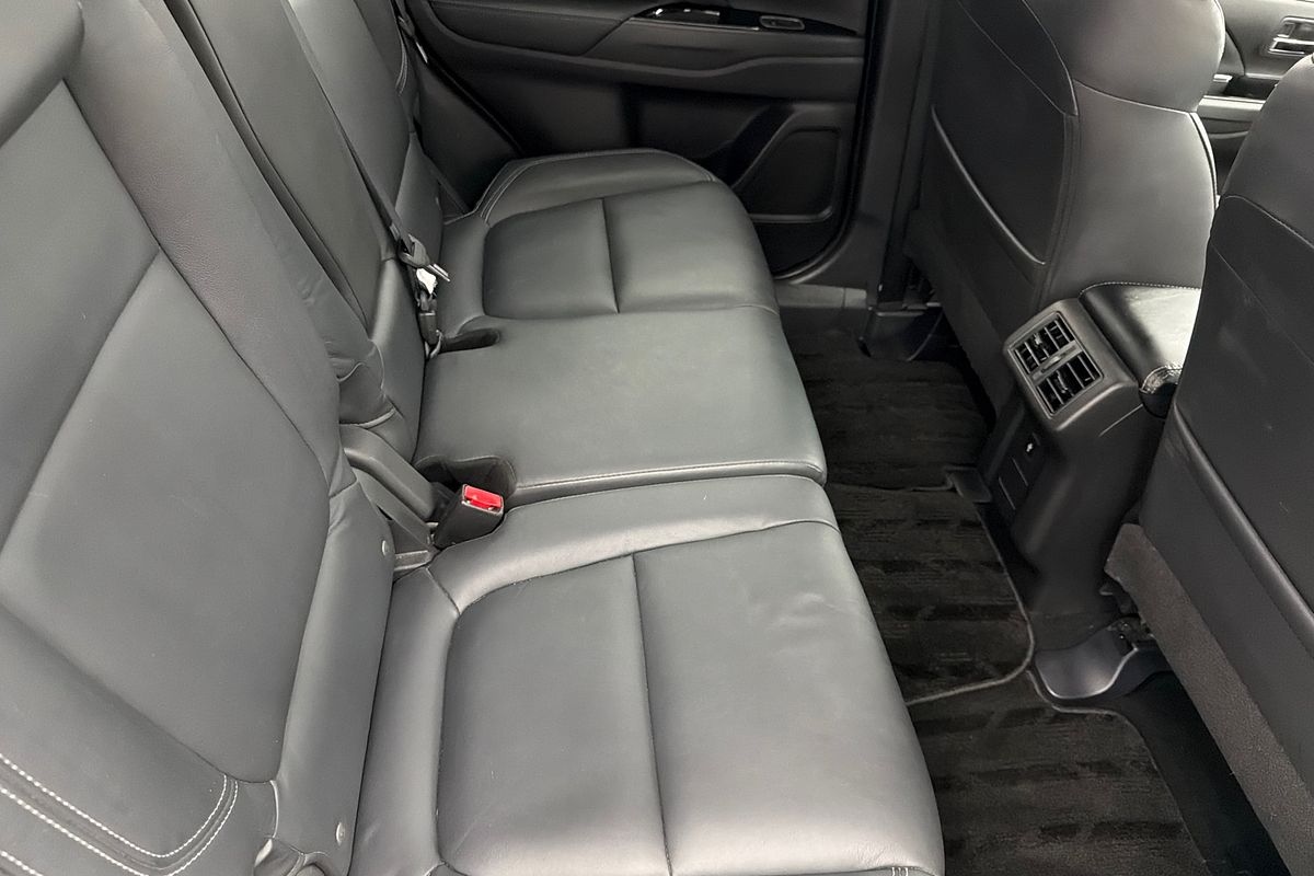 2018 Mitsubishi Outlander PHEV Exceed ZL