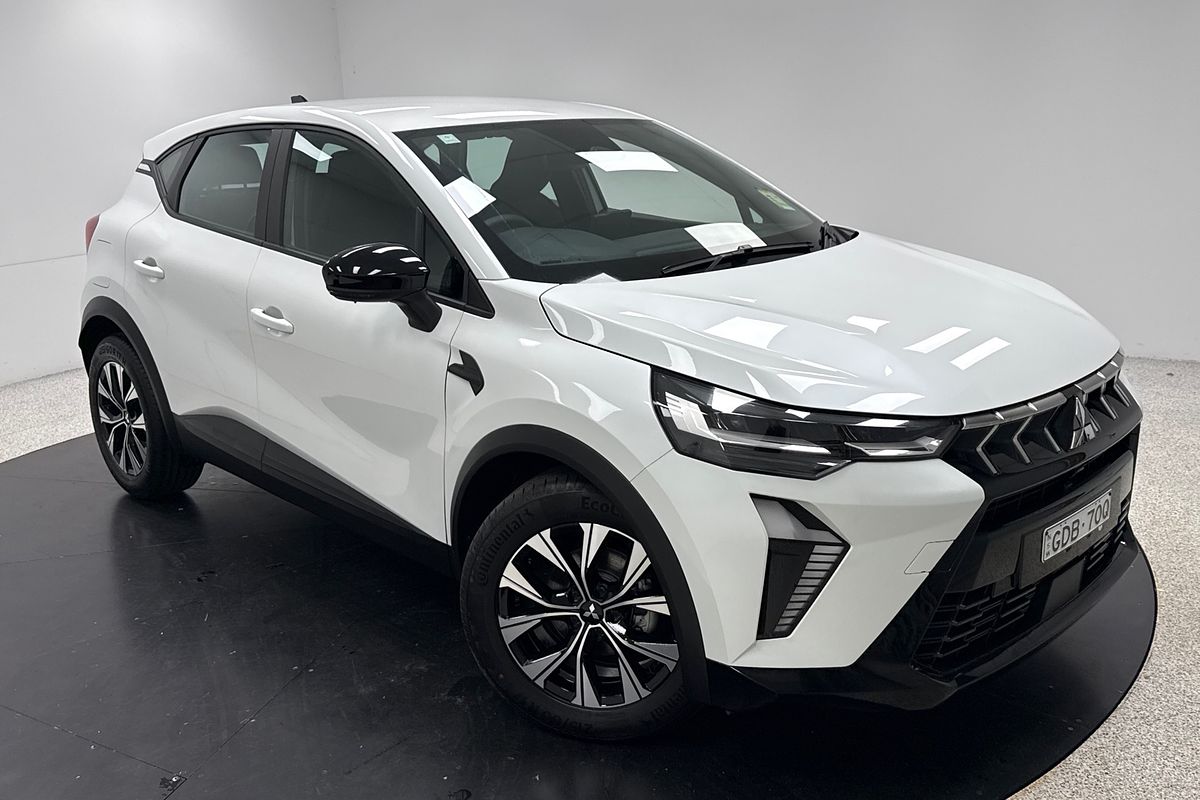 2025 Mitsubishi XE