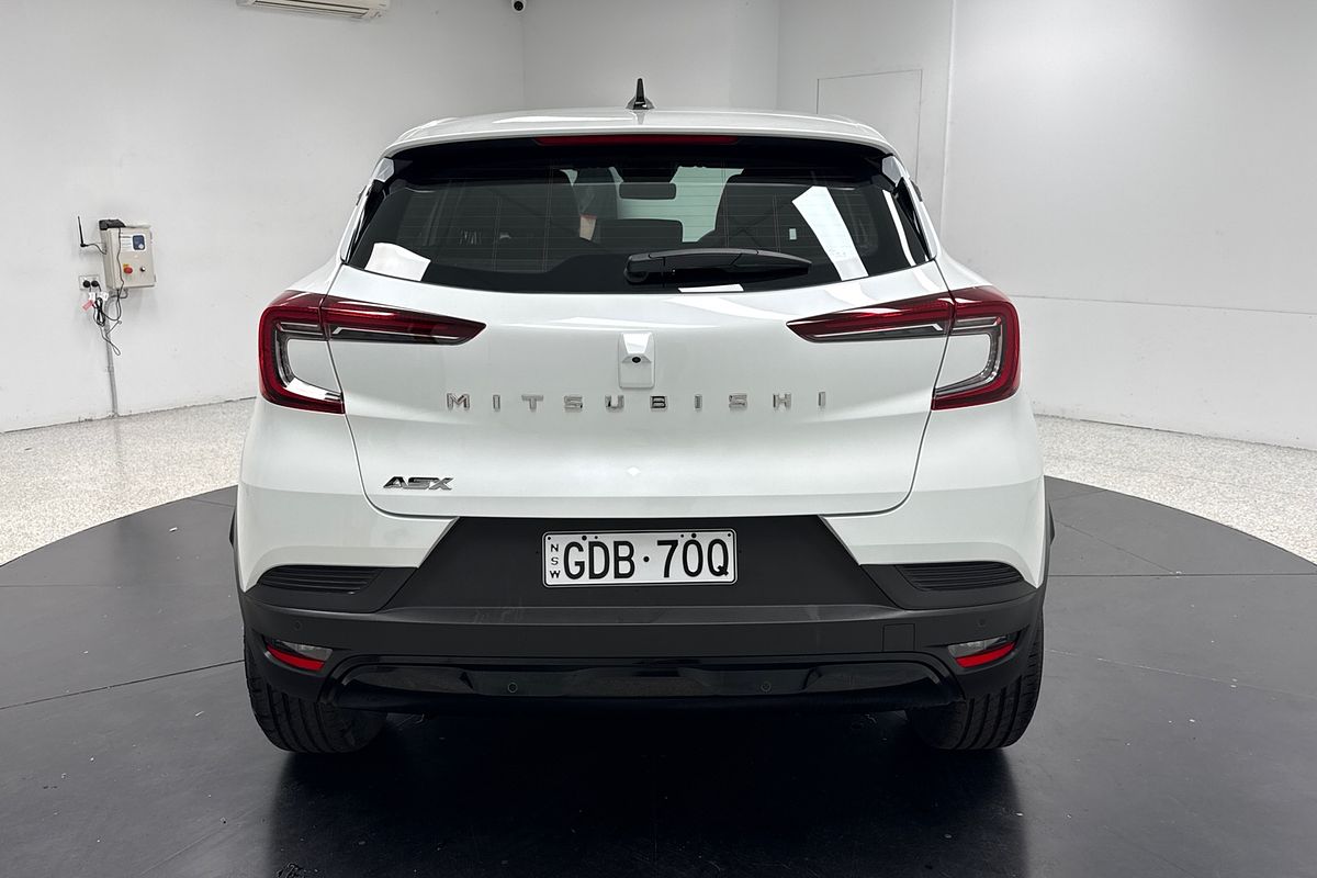 2025 Mitsubishi XE