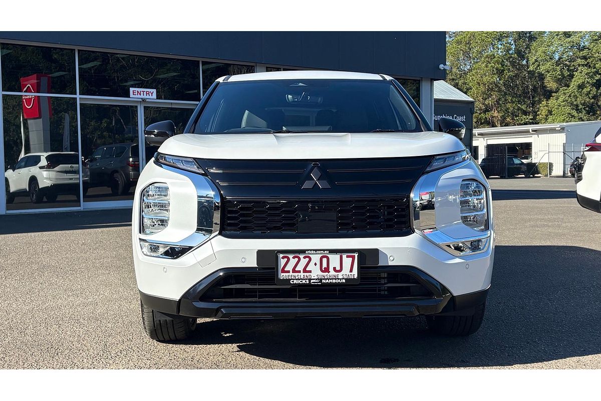 2026 Mitsubishi Outlander Black Edition ZM