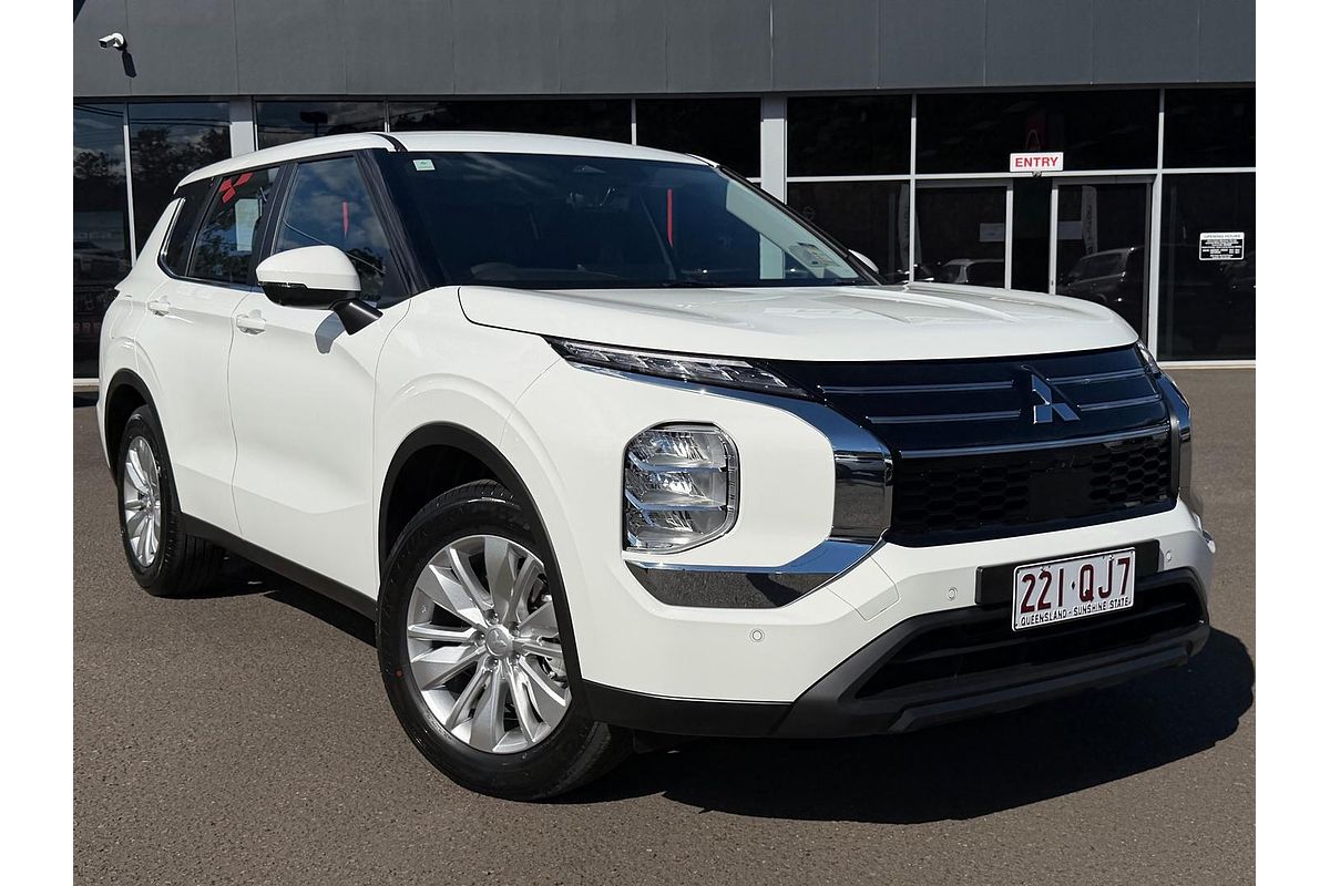 2026 Mitsubishi Outlander ES ZM
