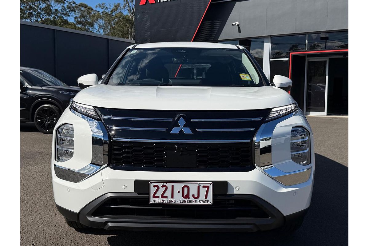 2026 Mitsubishi Outlander ES ZM