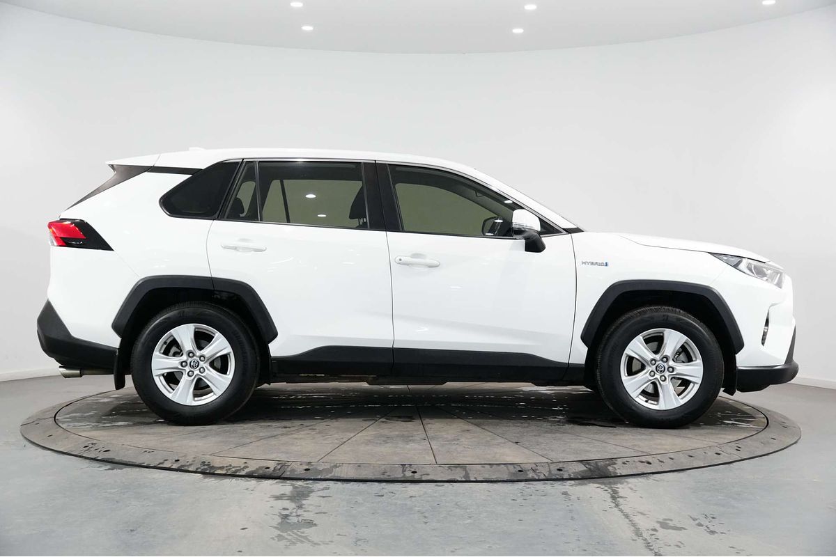 2021 Toyota RAV4 GX AXAH52R
