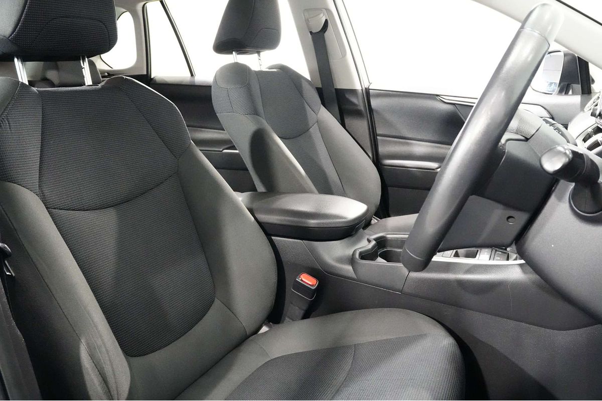 2021 Toyota RAV4 GX AXAH52R