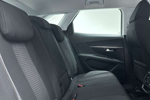 2017 Peugeot 3008 Active P84 thumb-11