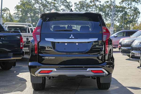 2025 Mitsubishi Pajero Sport GLS QG thumb-5
