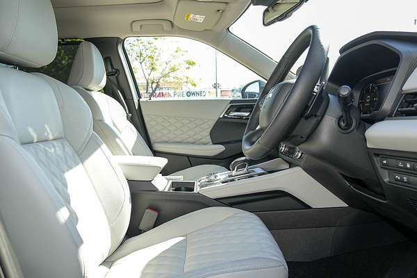 2024 Mitsubishi Outlander PHEV Exceed ZM thumb-9