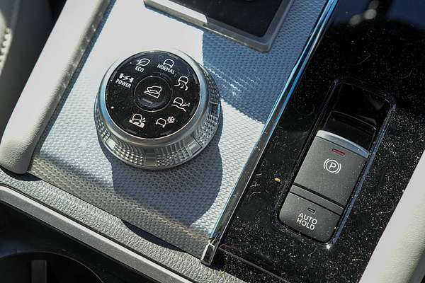 2024 Mitsubishi Outlander PHEV Exceed ZM thumb-13