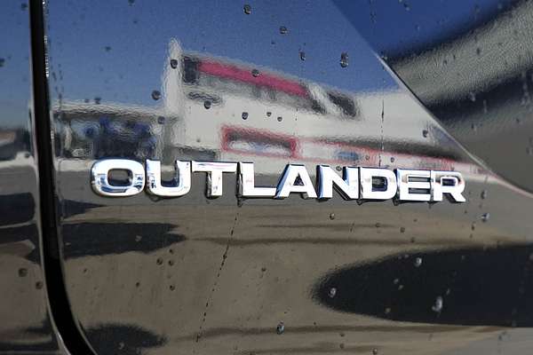 2024 Mitsubishi Outlander PHEV Exceed ZM thumb-20