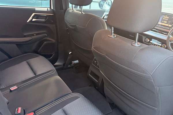 2024 Mitsubishi Outlander ES ZM thumb-9