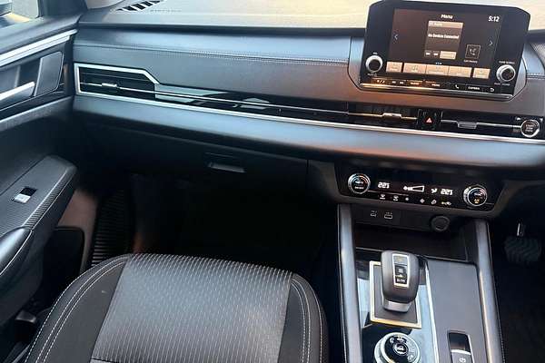 2024 Mitsubishi Outlander ES ZM thumb-12
