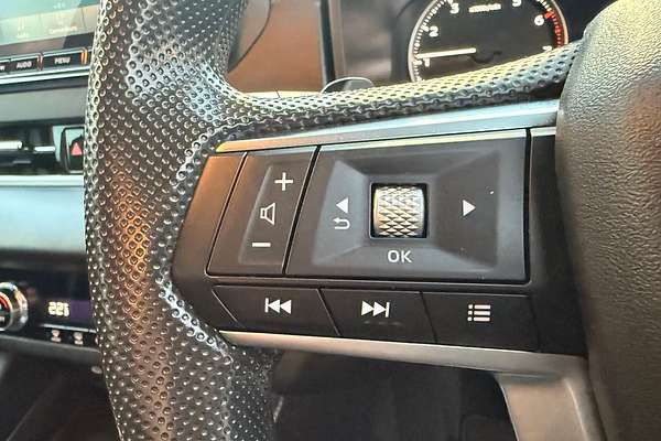 2024 Mitsubishi Outlander ES ZM thumb-19